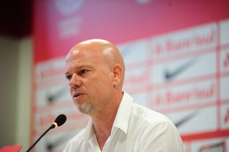 Ant&ocirc;nio Carlos Zago come&ccedil;a a trabalhar com o grupo do Inter nesta quarta