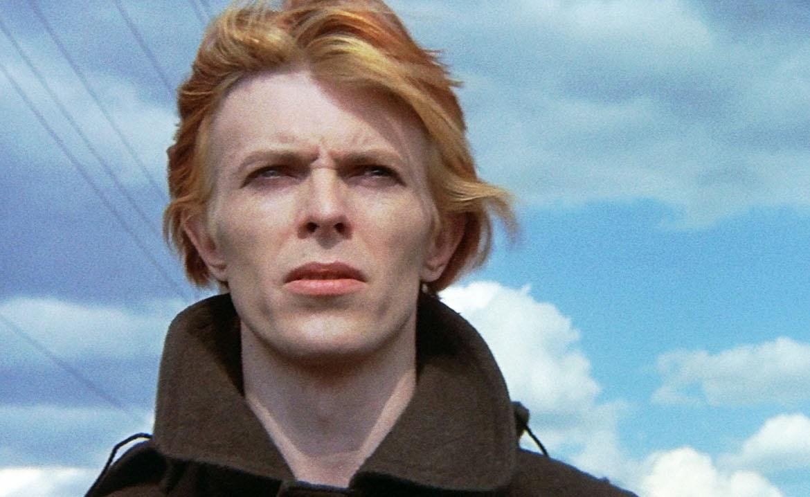 No filme, Bowie interpreta o alien&iacute;gena Thomas Jerome Newton