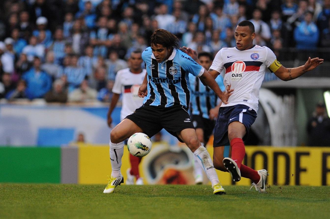 Marcelo Moreno j&aacute; atuou pelo Gr&ecirc;mio, mas agora s&oacute; far&aacute; treinos
