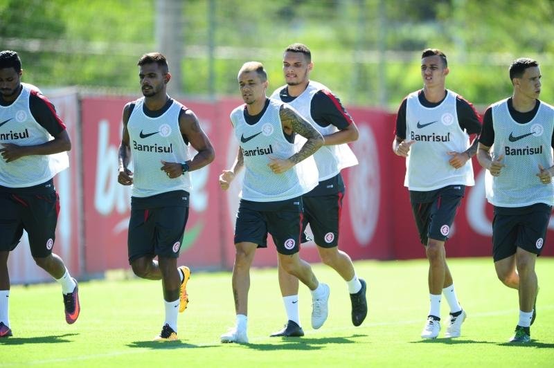 Inter abre temporada 2017 com sal&aacute;rios atrasados 