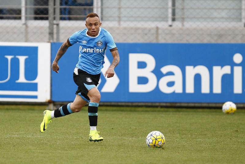 Gr&ecirc;mio nega proposta do futebol chin&ecirc;s por Everton 