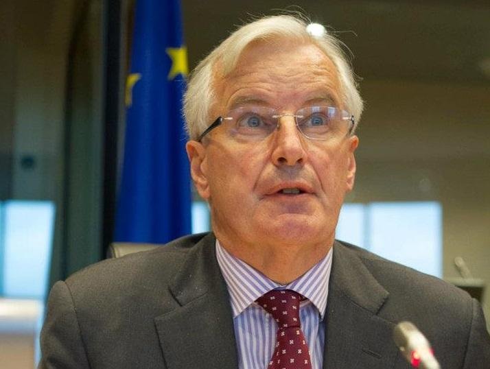 Michel Barnier disse que Uni&atilde;o ter&aacute; que fazer algum acordo especial para manter fluxo de cr&eacute;dito na Europa