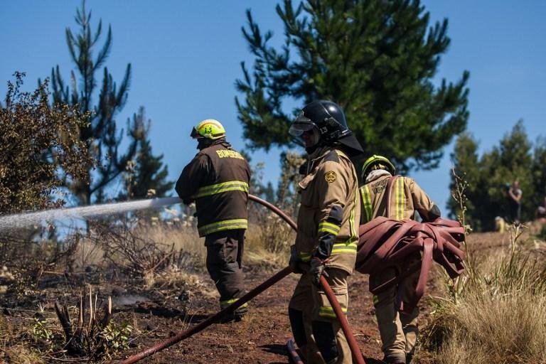 Chile decreta estado de exce&ccedil;&atilde;o por inc&ecirc;ndios em Valpara&iacute;so