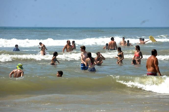 Dia amanheceu com sol e muito calor