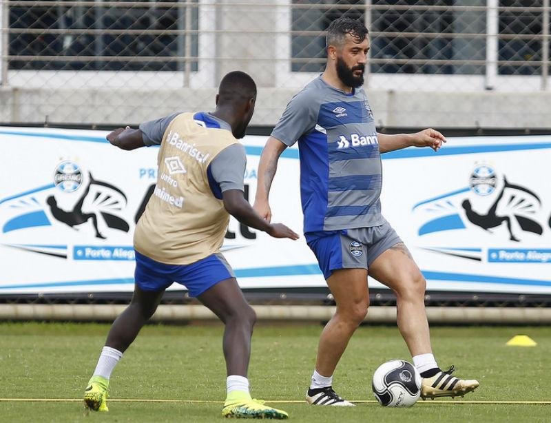 Trabalho no CT foi o primeiro com bola em 2017
