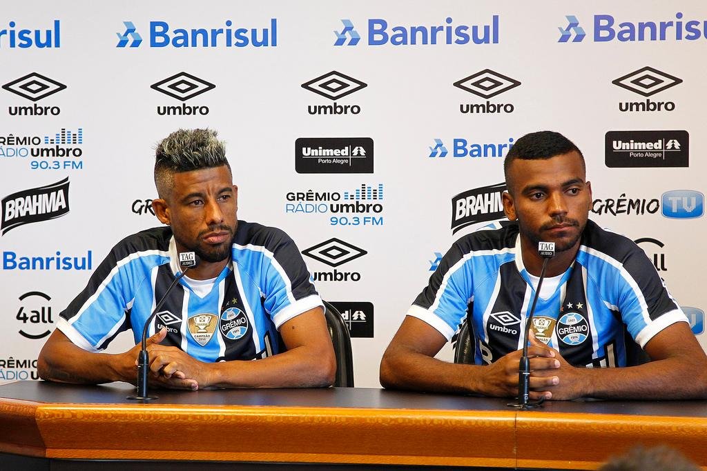L&eacute;o Moura e Leonardo Gomes demonstraram estar dispostos a ajudar o grupo do Gr&ecirc;mio
