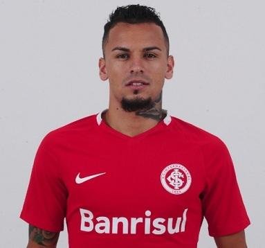 Inter anuncia lateral direito Alem&atilde;o