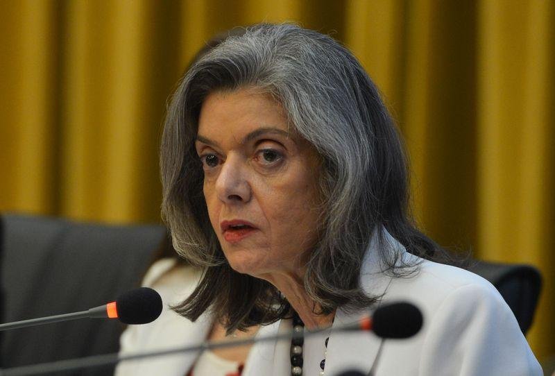 A presidente do STF se referiu a Teori como "um amigo super afetuoso, leal, digno"