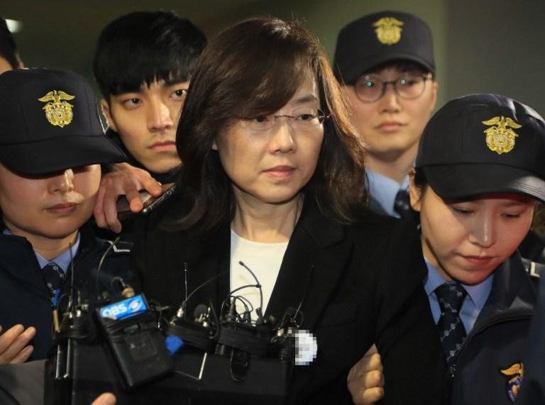 Ministra sul-coreana acusada de elaborar "lista negra" de artistas renuncia