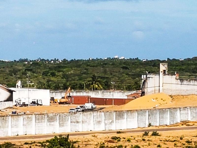 Ao todo, s&atilde;o 40 de 18 metros c&uacute;bicos espalhadas pela &aacute;rea do pres&iacute;dio