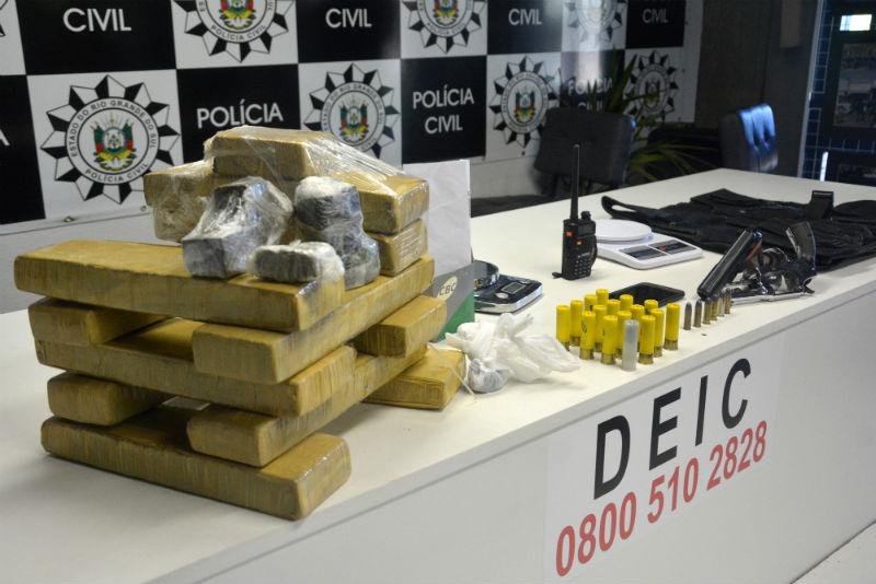 Onze quilos de droga foram apreendidos durante opera&ccedil;&atilde;o em Porto Alegre