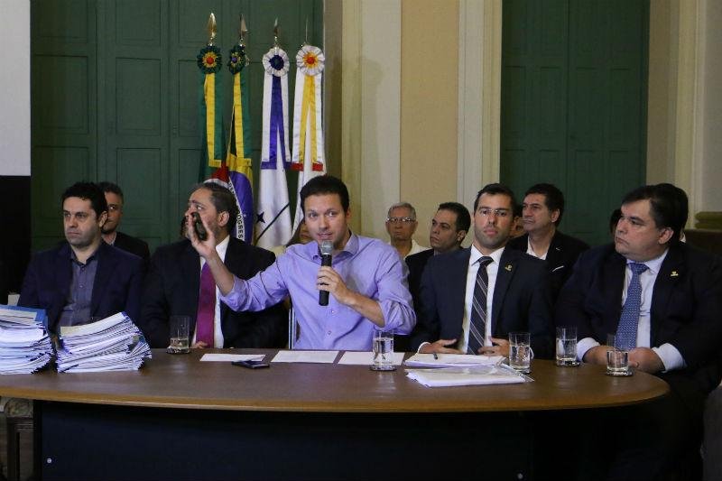 Porto Alegre tem R$ 815 milh&otilde;es em d&iacute;vidas para 2017, estima Marchezan	