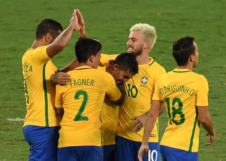 Brasil venceu a Col&ocirc;mbia por 1 a 0 no Nilton Santos