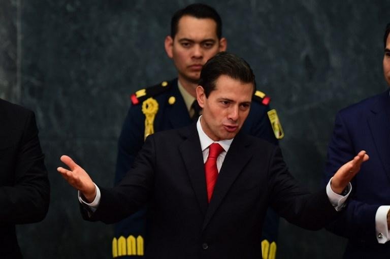 Pe&ntilde;a Nieto declarou que n&atilde;o pagar&aacute; por qualquer barreira e considera ato uma "ofensa" e "hostilidade"