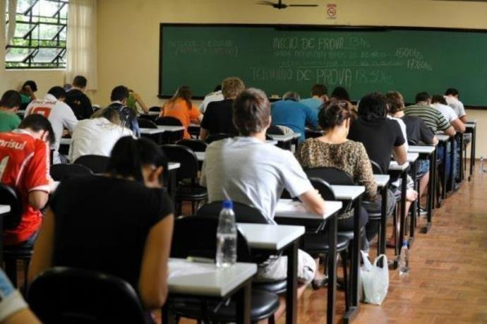 Decis&atilde;o se deu ap&oacute;s estudantes relatarem dificuldades para acessar o sistema