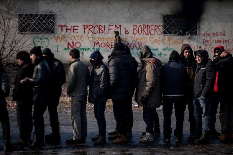 Trump anunciou mudan&ccedil;as em temas migrat&oacute;rios para que n&atilde;o haja entrada de "terrorista isl&acirc;micos radicais"