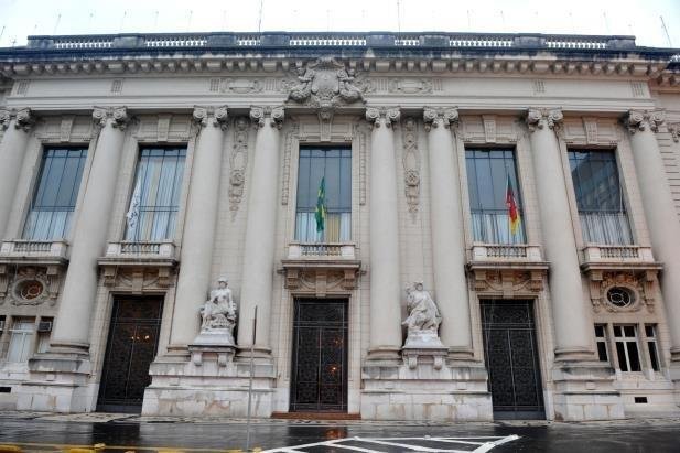 Piratini revisa recursos e parcelamento deve atingir 15% do funcionalismo 