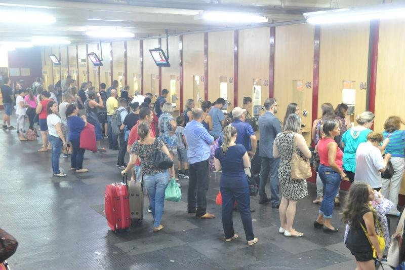 Pelo menos 45 mil devem viajar para litoral no feriado de Navegantes 