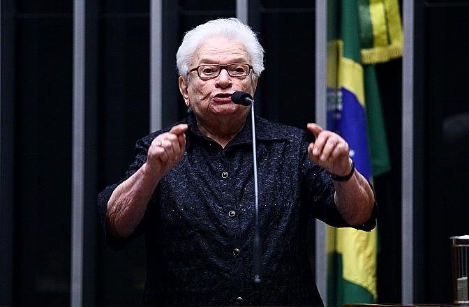 Erundina ser&aacute; a candidata do Psol &agrave; presid&ecirc;ncia da C&acirc;mara