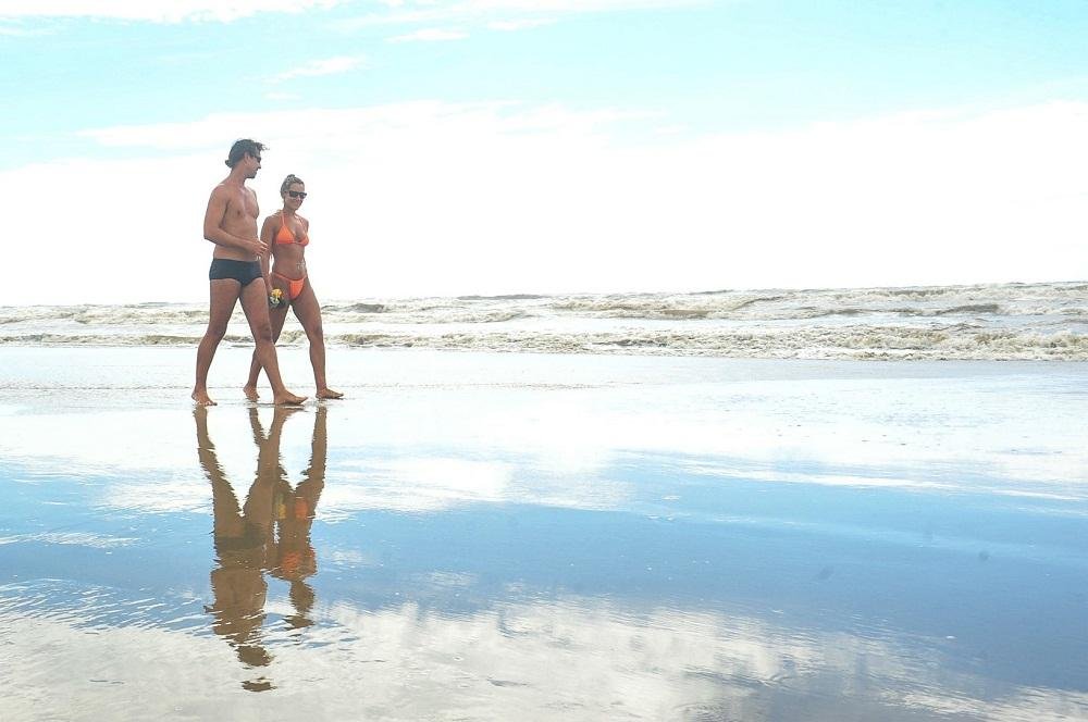 Veranistas realizaram caminhadas neste feriado no Litoral