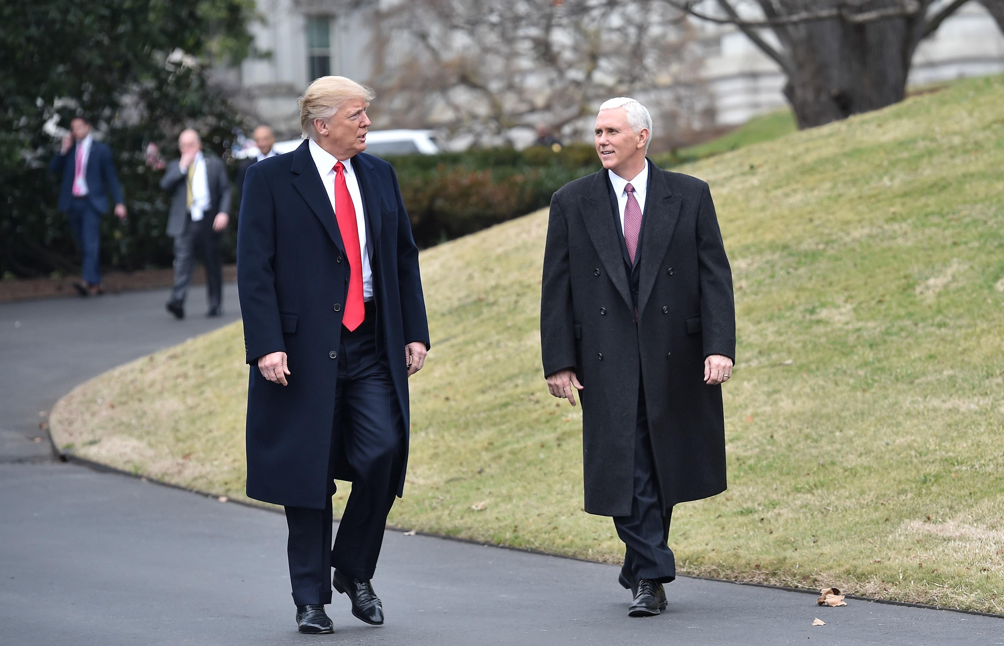 Mike Pence criticou poss&iacute;vel manobra para bloquear nomea&ccedil;&atilde;o do conservador Neil Gorsuch