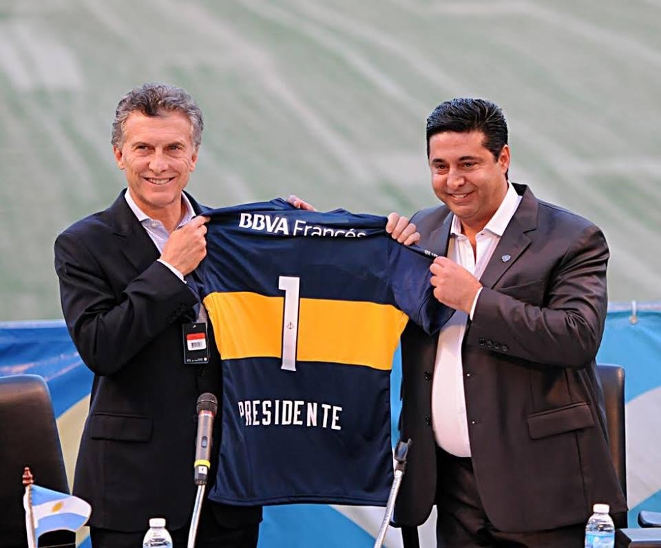 Daniel Angelici teve apoio de Mauricio Macri para chegar &agrave; presid&ecirc;ncia do Boca