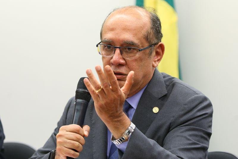 Gilmar Mendes critica "alongadas pris&otilde;es" da Lava Jato