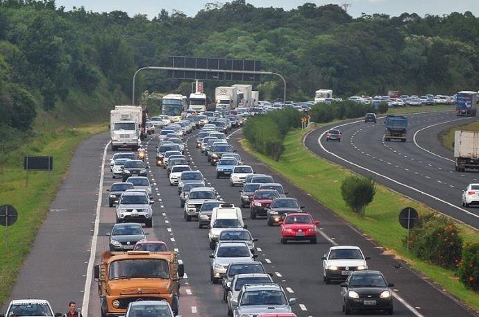 Freeway dever&aacute; seguir pedagiada