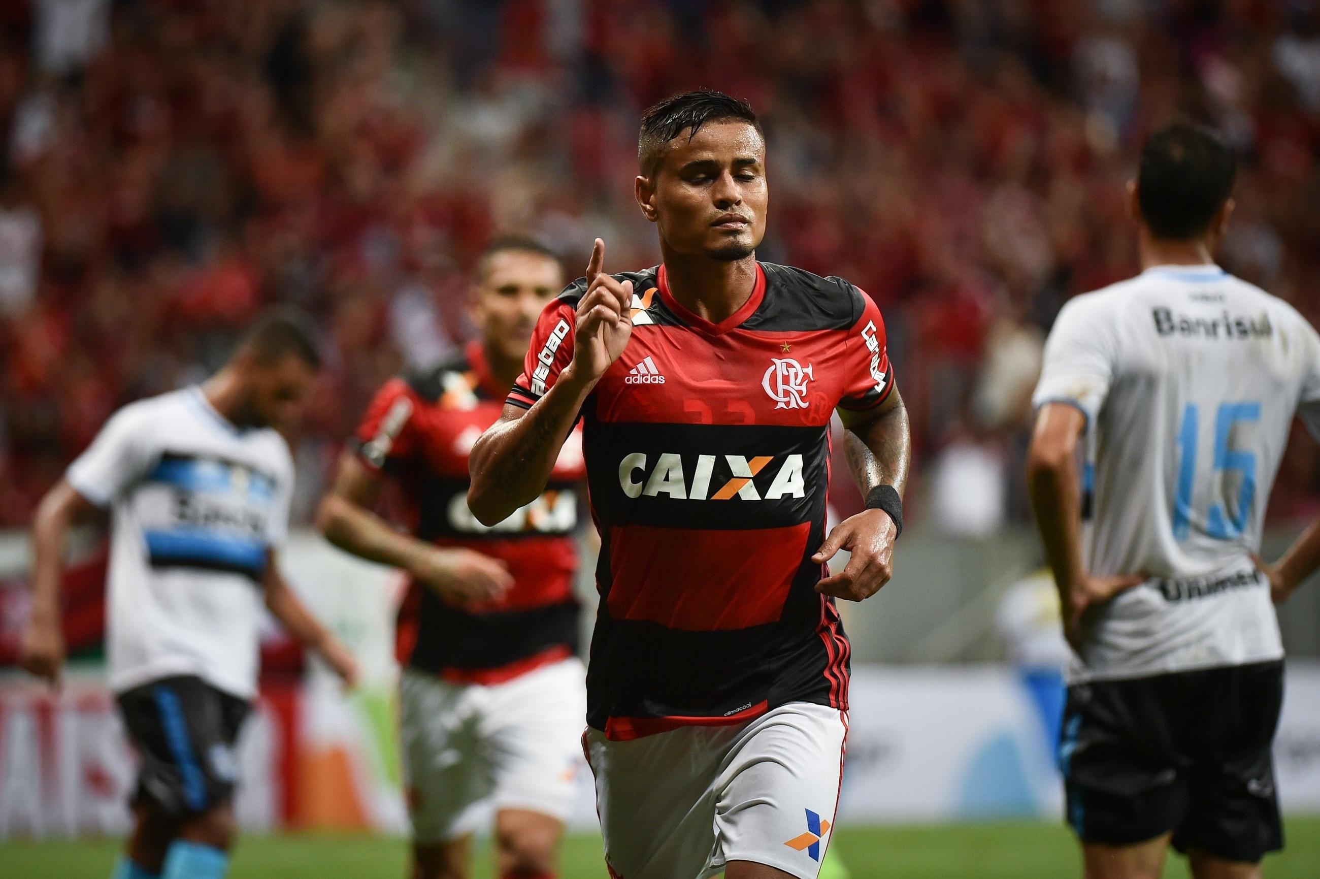 Falta de entrosamento do Tricolor impediu rea&ccedil;&atilde;o aos 2 a 0 em Bras&iacute;lia