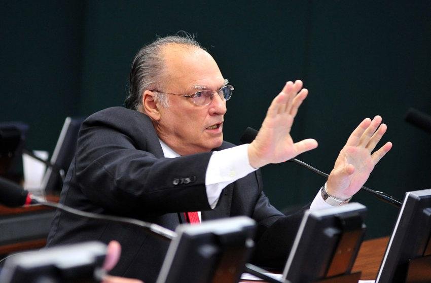 Ministro da Culta, Roberto Freire, participou do F&oacute;rum Brasileiro pelos Direitos Culturais na quarta-feira