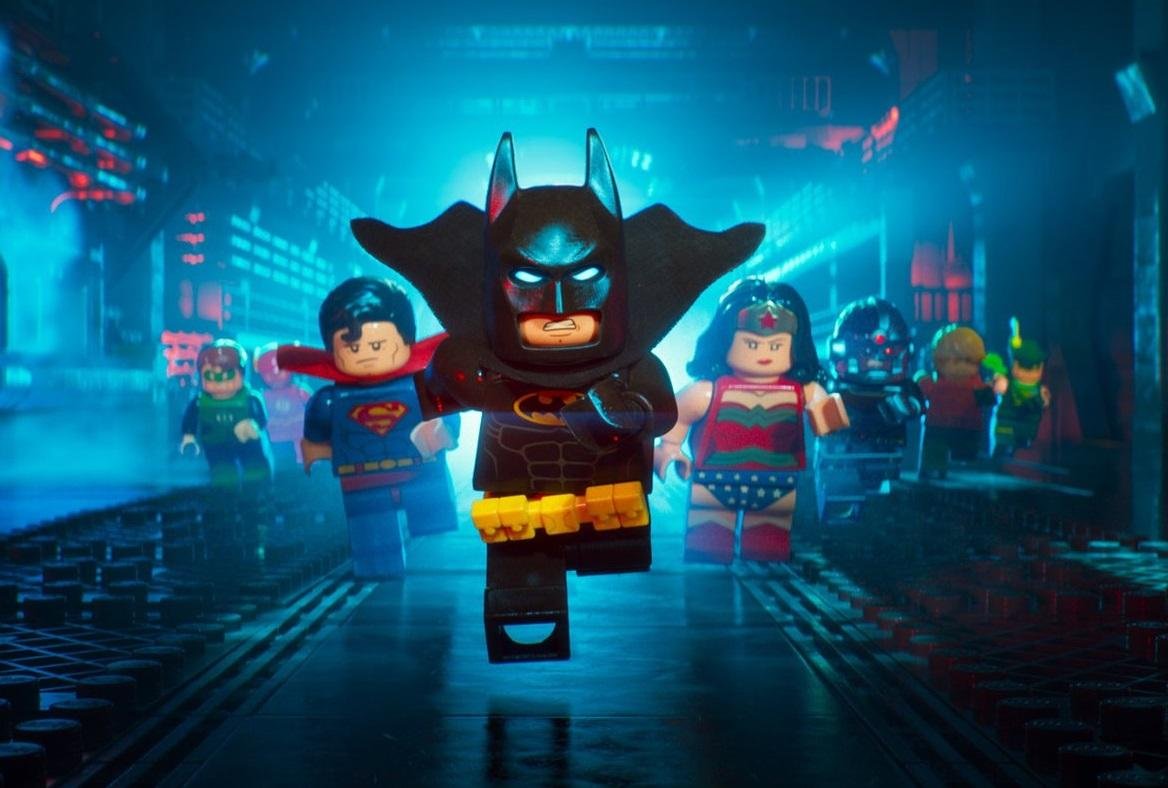 No filme, Batman precisa aprender a trabalhar em equipe