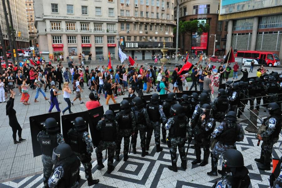 Ao menos um suspeito de depreda&ccedil;&atilde;o foi detido durante a manifesta&ccedil;&atilde;o no Centro da Capital