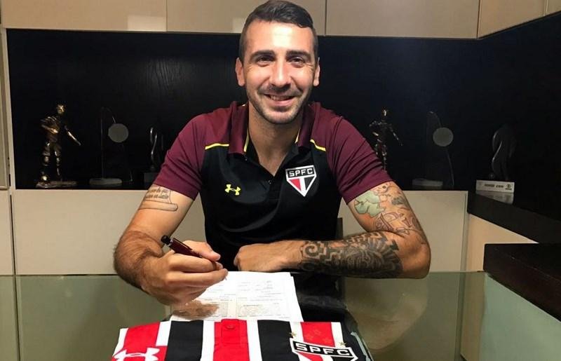  S&atilde;o Paulo oficializa a contrata&ccedil;&atilde;o de Lucas Pratto
