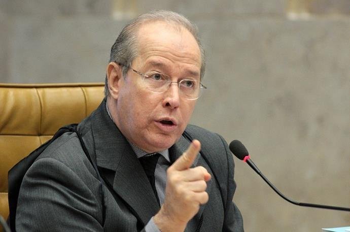 Celso de Mello assina notifica&ccedil;&atilde;o de pedido de explica&ccedil;&otilde;es a Temer