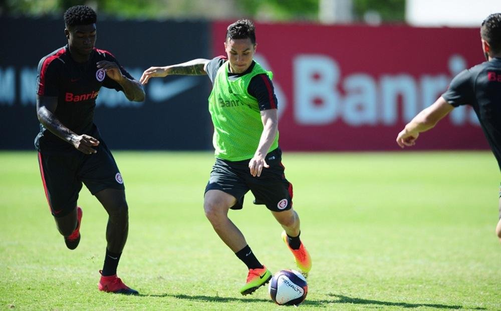 Seijas deve aparecer no time que busca sua primeira vit&oacute;ria no Gauch&atilde;o