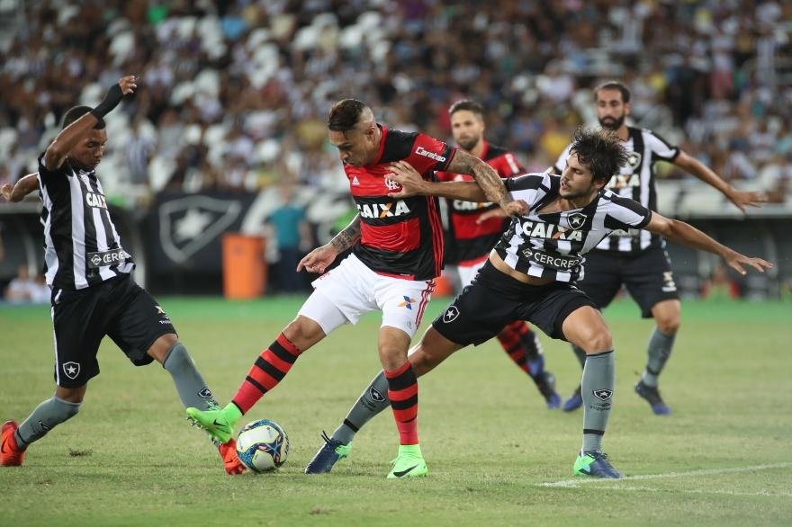 Rubro-Negro venceu jogo no Engenh&atilde;o por 2 a 1