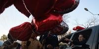 Justiça do Paquistão proíbe comemorações públicas de Dia dos Namorados