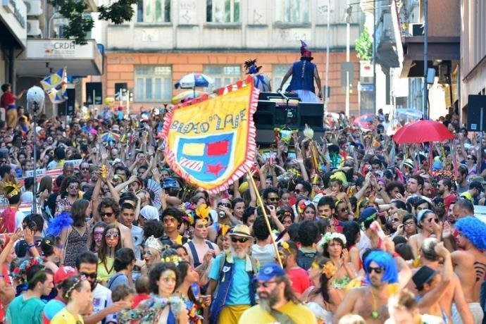 Carnaval de Rua em Porto Alegre inicia neste s&aacute;bado