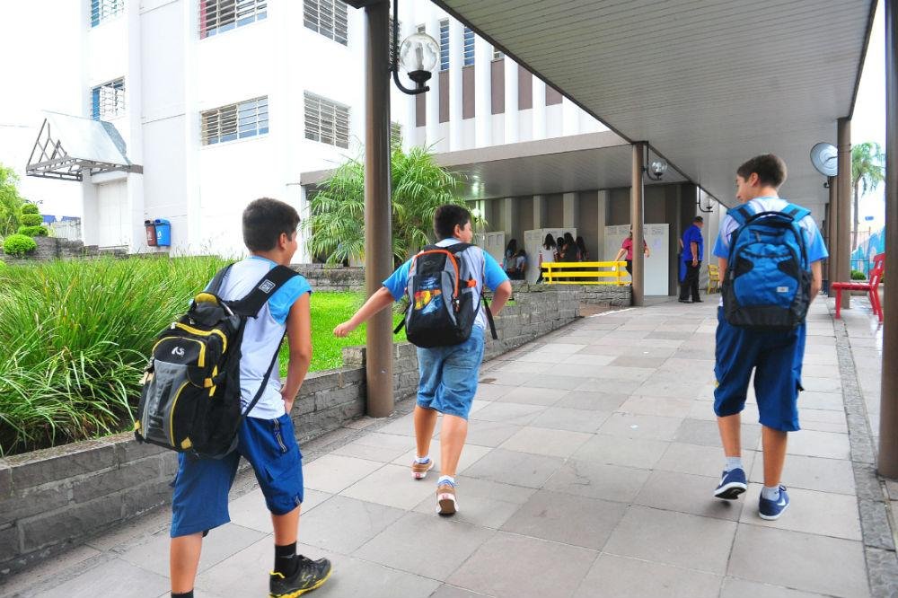 Ansiedade e a agita&ccedil;&atilde;o tomaram conta da maioria dos 1,4 mil estudantes do Col&eacute;gio Adventista