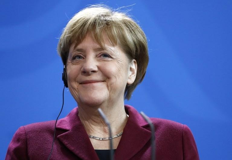 Merkel pressiona Tun&iacute;sia por repatria&ccedil;&atilde;o de migrantes