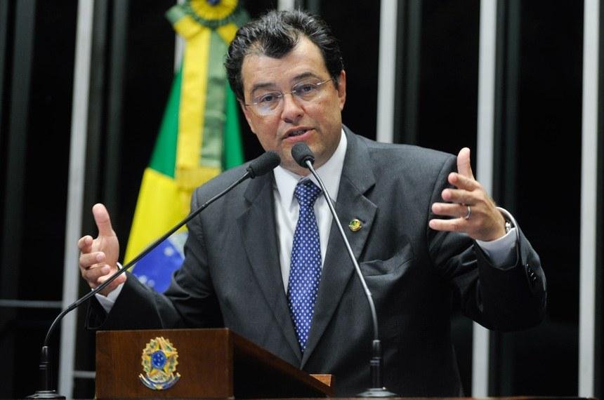 Eduardo Braga dar&aacute; parecer favor&aacute;vel a Moraes na CCJ