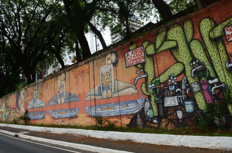 Justi&ccedil;a pro&iacute;be prefeitura de S&atilde;o Paulo de apagar grafites