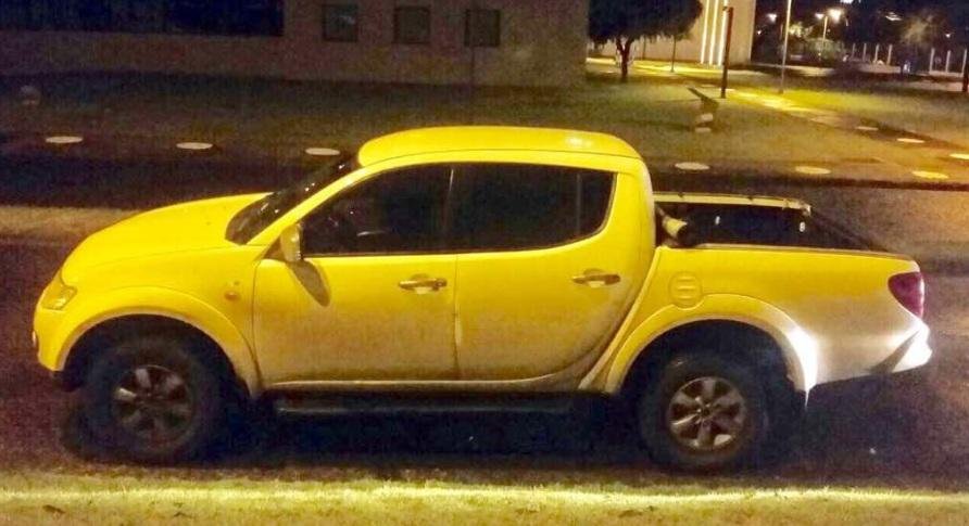 Caminhonete Mitsubishi foi recuperada durante a&ccedil;&atilde;o da Pol&iacute;cia Civil