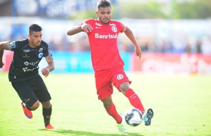 Fernando Bob deve ser emprestado at&eacute; o fim da temporada