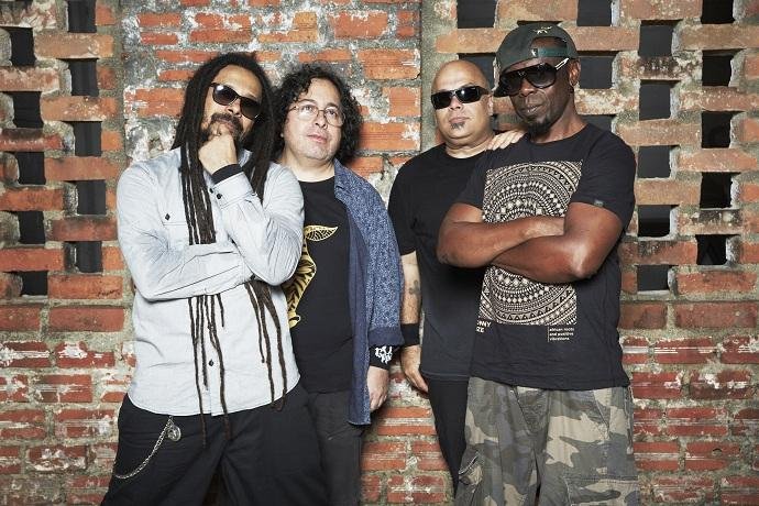 Grupo lan&ccedil;ou "Ac&uacute;stico Oficina Francisco Brennand&rdquo; em 2016