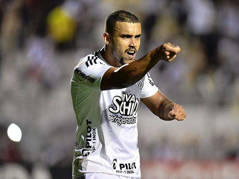 William Pottker assinar&aacute; contrato de quatro anos com o Inter