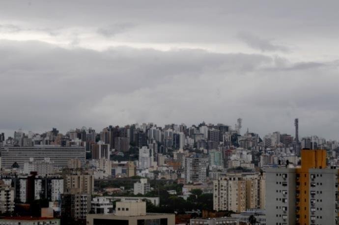 Sol aparece com nuvens na maior parte do Estado nesta sexta-feira