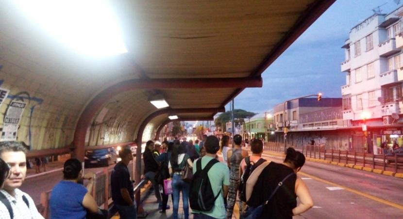 Linhas de &ocirc;nibus da zona Norte e Leste de Porto Alegre realizam paralisa&ccedil;&atilde;o	