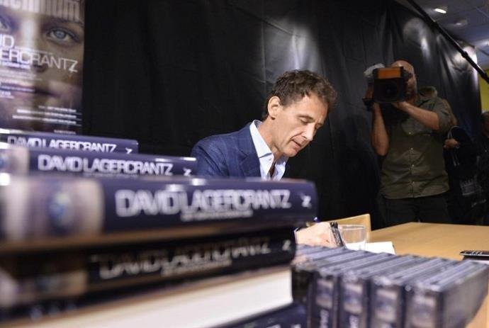Livro, assim como o anterior, &eacute; assinado por David Lagercrantz
