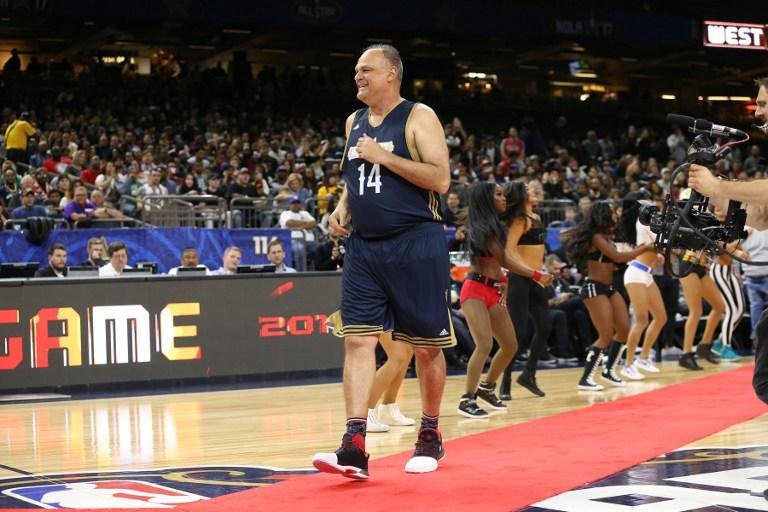Presen&ccedil;a do "M&atilde;o Santa" foi uma homenagem da NBA